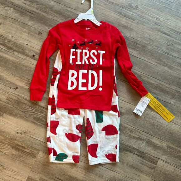 NWT Carters 4T Christmas xmas Pajamas Red White Santa - Picture 1 of 5